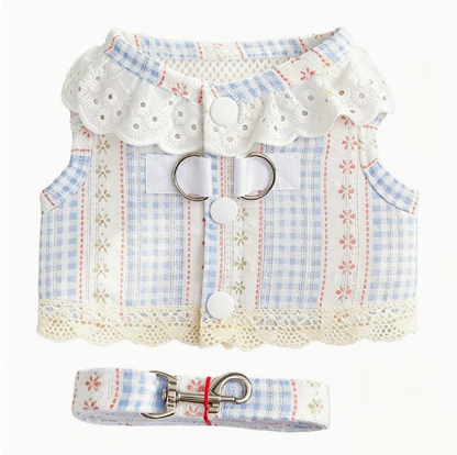 Pet dog and cat lace jacquard bra-back straps for summer breathable clothes, outdoor items, with leash attachment.