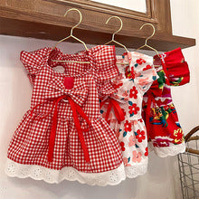 Pet clothes flying sleeve three-color dress spring and summer puppy cat clothing supplies wholesale