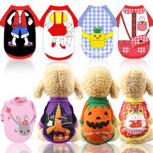 Dog clothes autumn and winter New Year cartoon cute hoodie teddy Corgi cat pet clothing wholesale