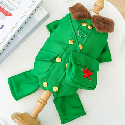 Dog clothing Pet clothing Medium-sized dogs and cats can be pulled autumn and winter warm winter cotton military coat supplies