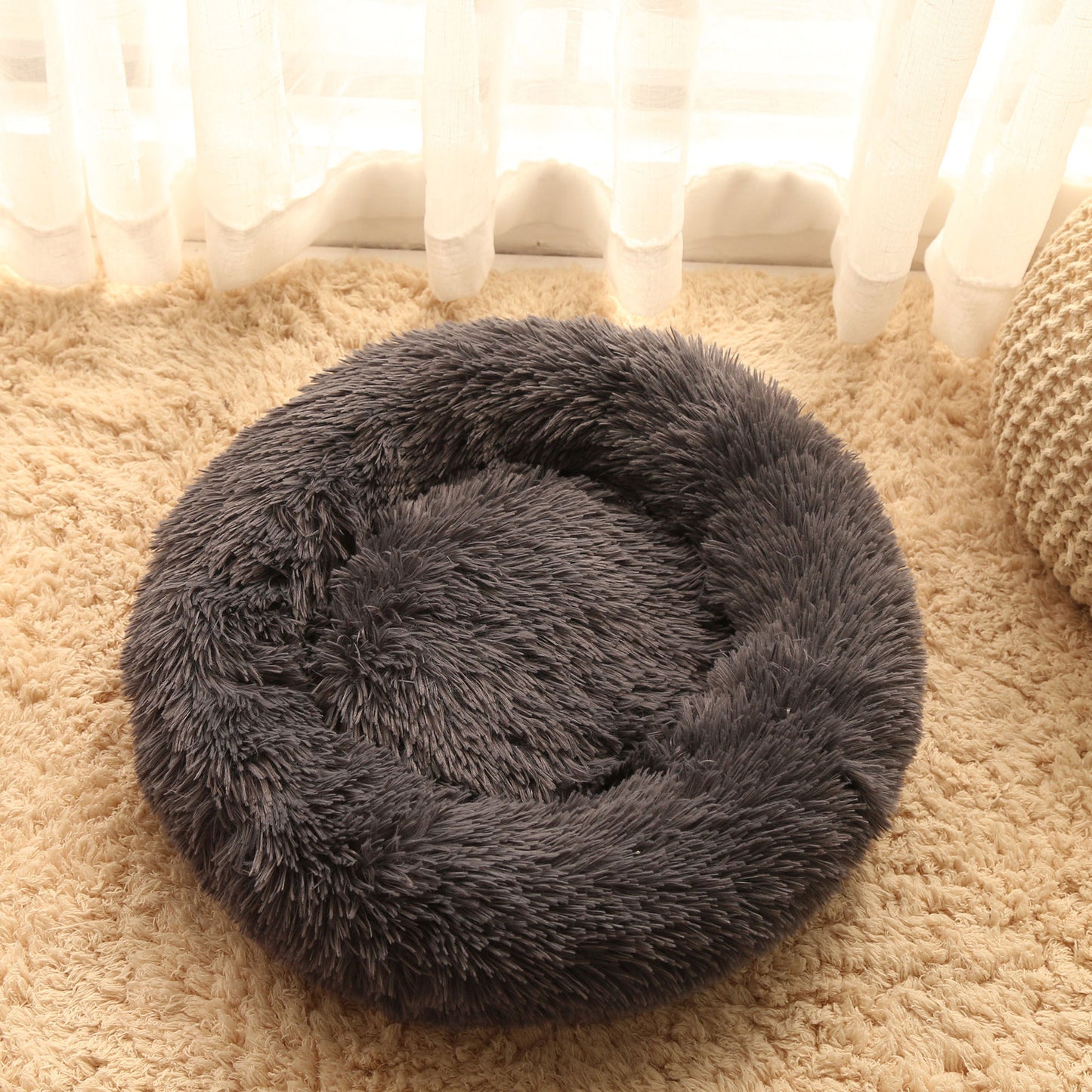 Winter round plush pet bed for small, medium and large-sized pets